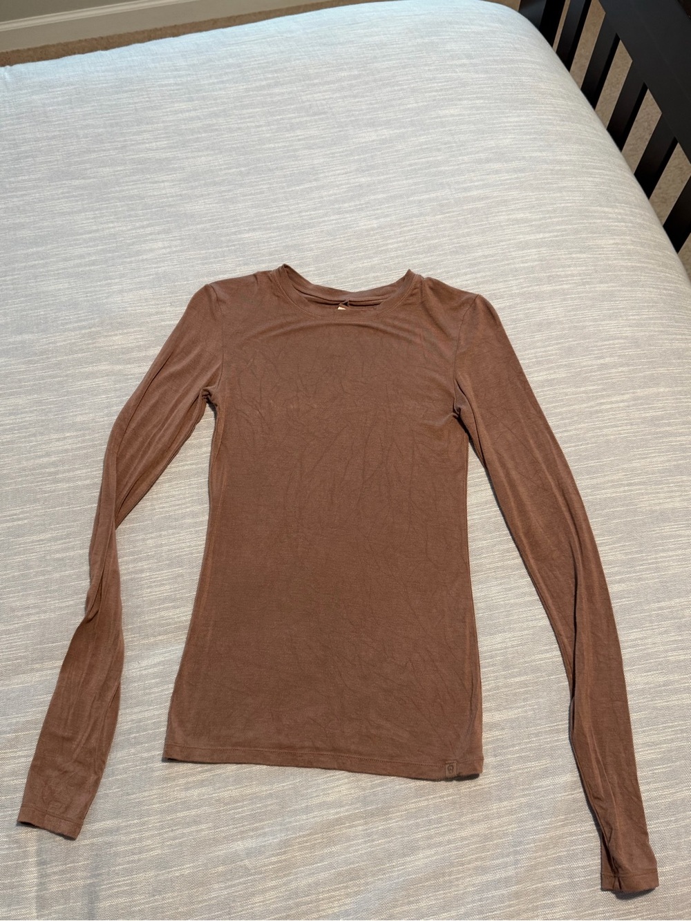 UGG XS Women's Long-Sleeve Crew Neck Top in Brown